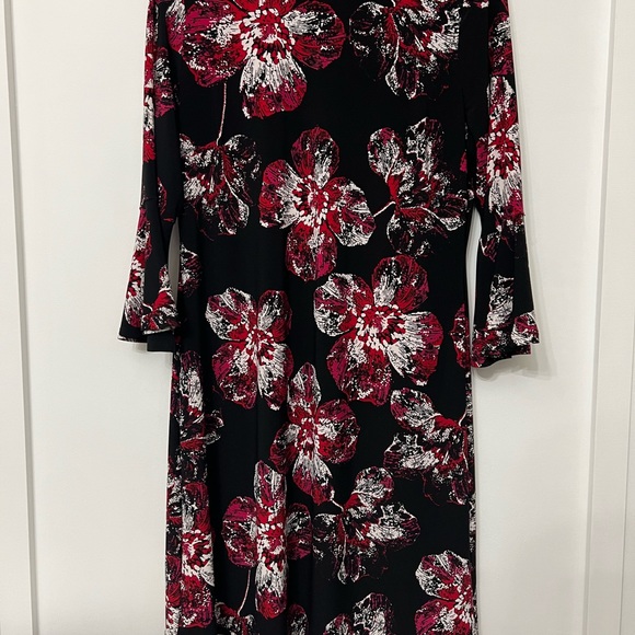 Tommy Hilfiger Dress Beautiful - Picture 2 of 6